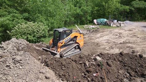 moving dirt wit a skid steer or a excavator|Moving Dirt with Skid Steer Bobcat T66 .